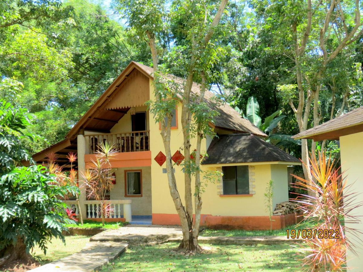 Alonaland Resort Panglao Esterno foto