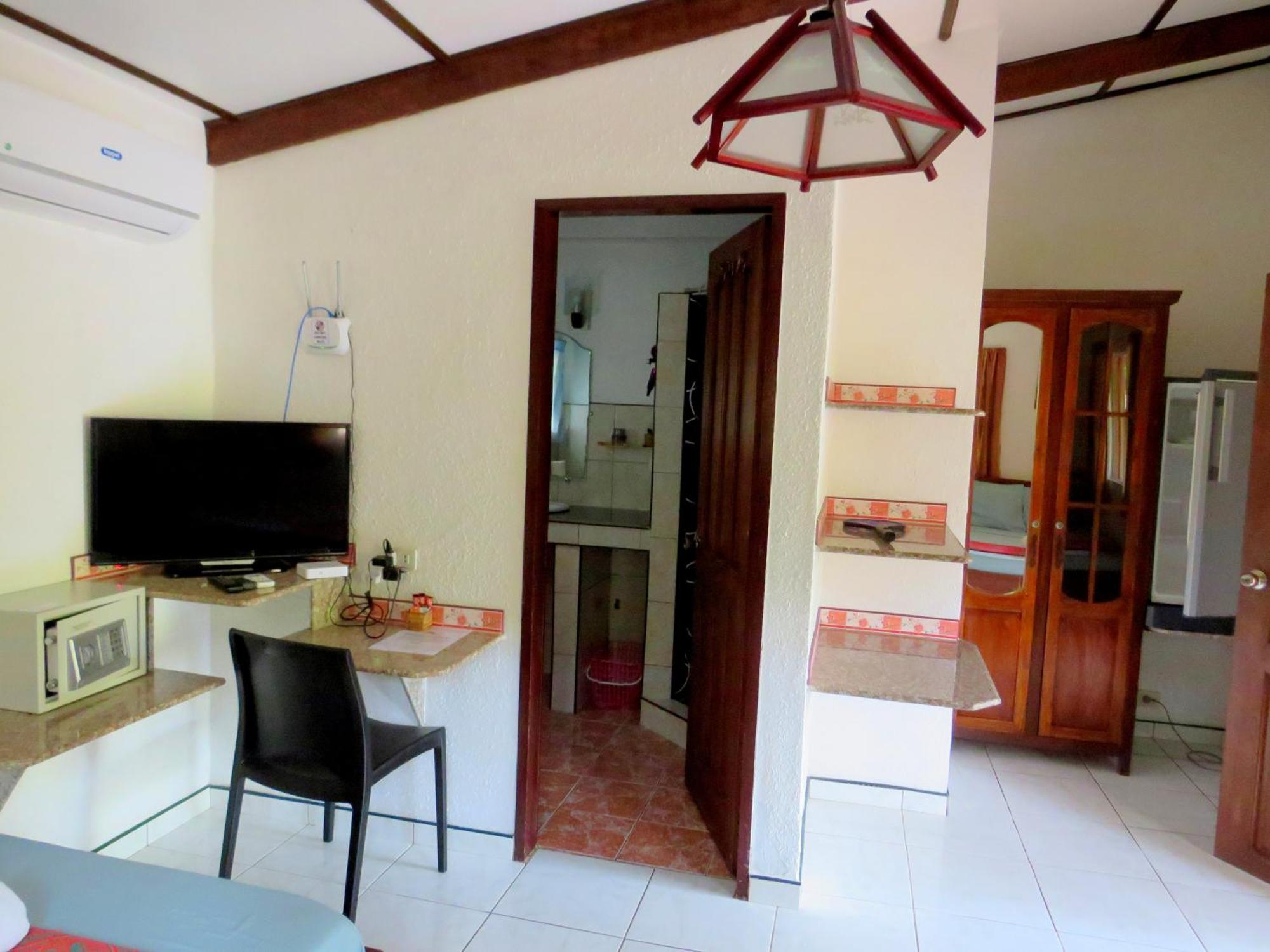 Alonaland Resort Panglao Esterno foto